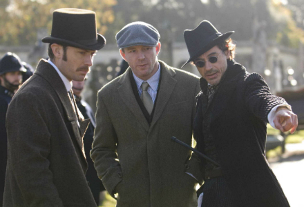 На Warner Bros. собрали для &laquo;Шерлока Холмса 3&raquo; целую &laquo;сценарную комнату&raquo;