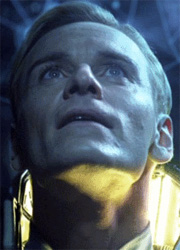 Майкл Фассбендер сыграет двух роботов в фильме "Чужой: Завет"